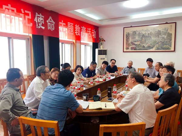 玄武区关工委领导来我校交流调研关心下一代工作
